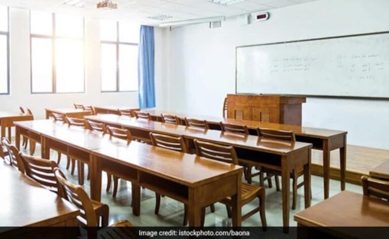 Himachal Government Emphasises “Decent” Dress Code For Teachers, Issues Circular