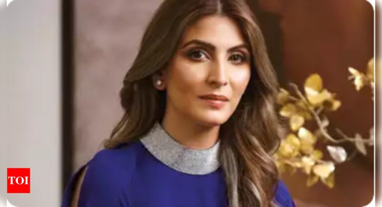 Riddhima Kapoor shares pics of her meeting with PM Narendra Modi;’ manifest and it happens’ – Times of India