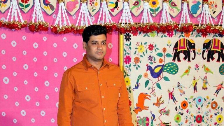 Eknath Shinde’s son Shrikant to become Deputy CM? Shiv Sena leader clarifies amid Maharashtra crisis | Mint