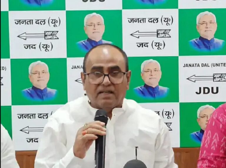 Bihar News: नीतीश कुमार ने बदहाल बिहार को विकास के शिखर पर पहुंचाया : डॉ. निहोरा | Bihar News: Nitish Kumar has brought the impoverished Bihar to the pinnacle of development: Dr. Nihora