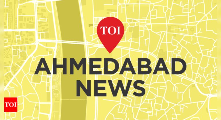 RTO inspector, aide caught taking 1k bribe | Ahmedabad News – The Times of India