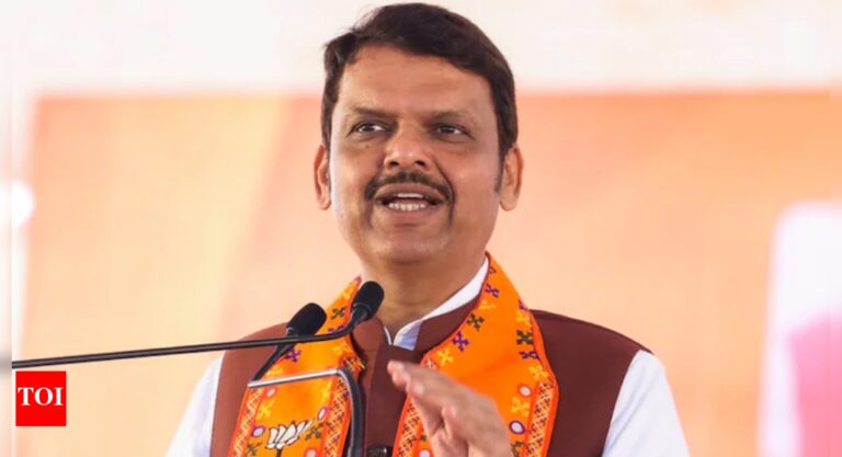Man detained for threatening self-immolation outside Maharashtra CM Devendra Fadnavis’ home | Mumbai News – Times of India
