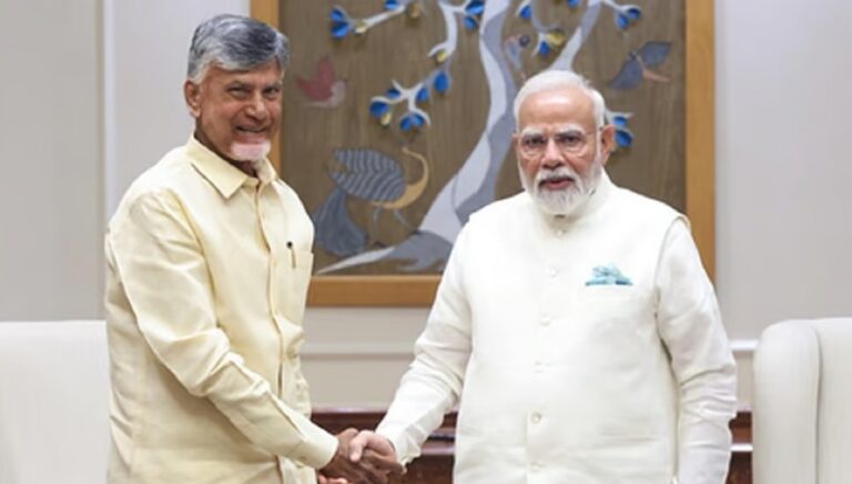 Andhra Pradesh : चंद्रबाबू नायडू ने अमरावती राजधानी के निर्माण कार्यों को फिर से शुरू करने के लिए पीएम मोदी को आमंत्रित किया | Andhra Pradesh: Chandrababu Naidu invites PM Modi to restart construction work of Amaravati capital