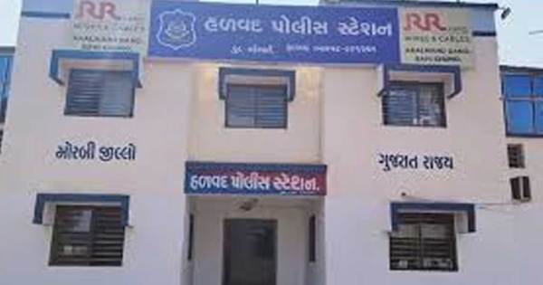 Halvad: પિતાએ પબજી ગેમ રમવાની ના પાડતા યુવાને ગળાફાંસો ખાઈ લીધો