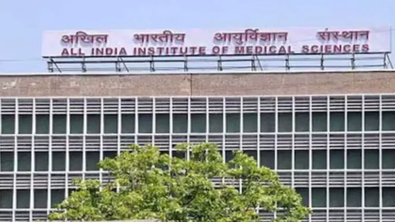 भारत-पाकिस्तान तनाव के बीच दिल्ली AIIMS से बड़ी खबर, डॉक्टरों की छुट्टियां रद्द, सभी को तुरंत ड्यूटी पर लौटने के आदेश