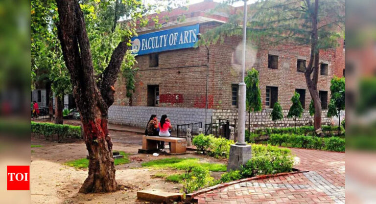 SOL launches certificate courses in 8 foreign languages | Delhi News – Times of India