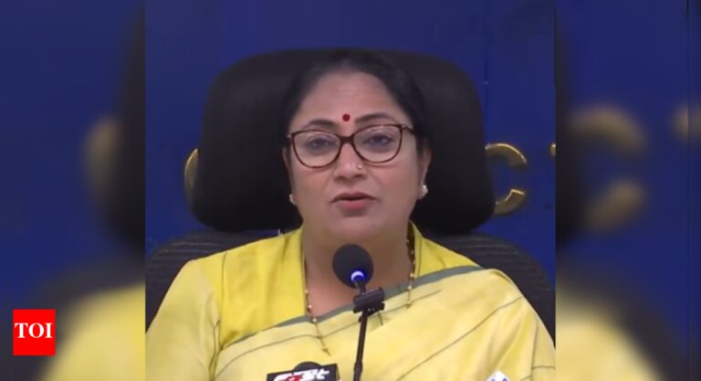 Delhi CM Rekha Gupta vows ‘clean’ Kanwar Yatra: Funds to be given via direct benefit transfer; accuses previous AAP govt of graft | Delhi News – Times of India