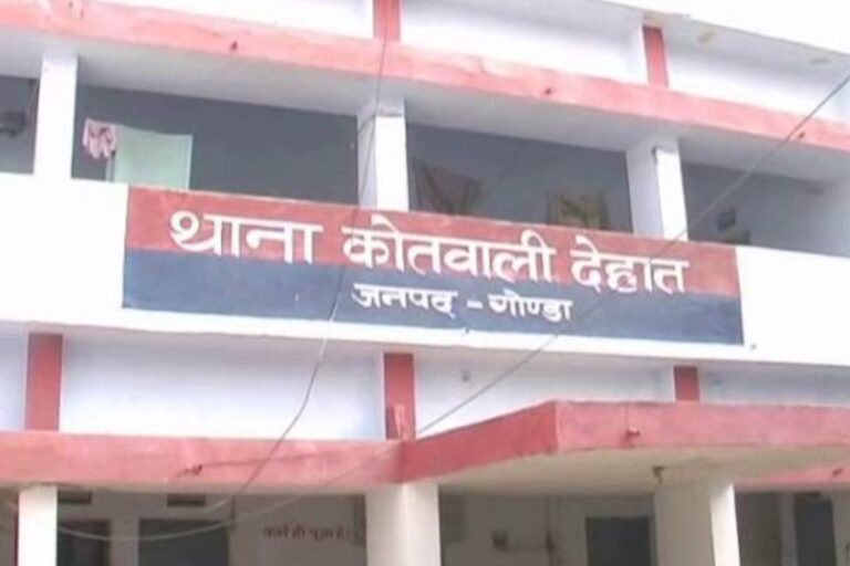 Gonda Accident: गोंडा- बलरामपुर हाईवे पर दर्दनाक हादसा, डंपर ने बाइक सवार को रौंदा मौके पर हुई मौत