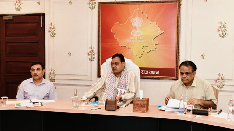 सीएम भजनलाल बोले-तय समय में हो पूरे निर्माण कार्य, लापरवाही बरतने पर जिम्मेदारों पर होगी सख्त कार्रवाई | CM Bhajan Lal Sharma held a review meeting of the Public Works Department