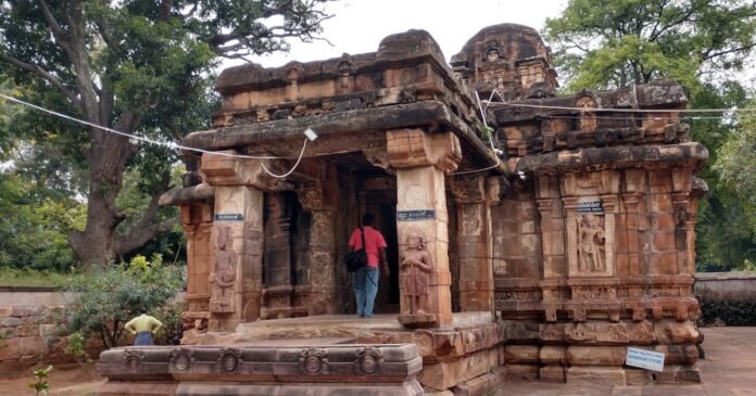 0420Mahakoota20Sangameshwara20Devastana.jpg